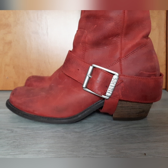 JOHN FLUEVOG Adriana Luna Red Leather Knee-High Boots Belted Harness Zipper 10 - Picture 2 of 16
